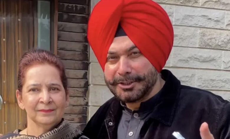 नवजोत कौर के बयान ने कांग्रेस को संकट में डाला, सिद्धू की वापसी पर उठे सवाल