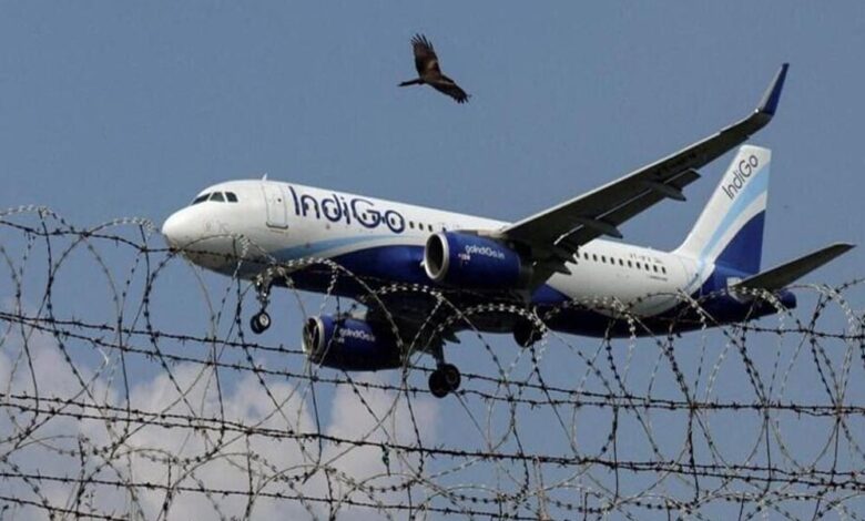 IndiGo शेयर में खुलते ही 5% की बड़ी गिरावट, बाजार में हड़कंप