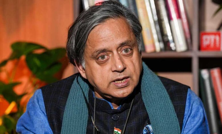 शशि थरूर फिर अहम बैठक से नदारद, वजह पर उठे सवाल – Khabar Jagat