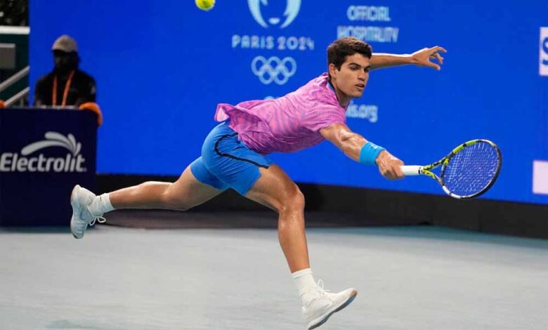 कार्लोस अल्काराज ने मियामी में प्रदर्शनी मैच में बिखेरा जलवा