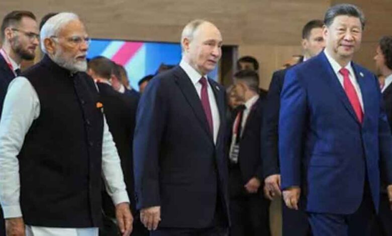 डॉलर की बादशाहत को चुनौती! US देखता रह गया, BRICS ने लॉन्च किया अपना डिजिटल पेमेंट सिस्टम