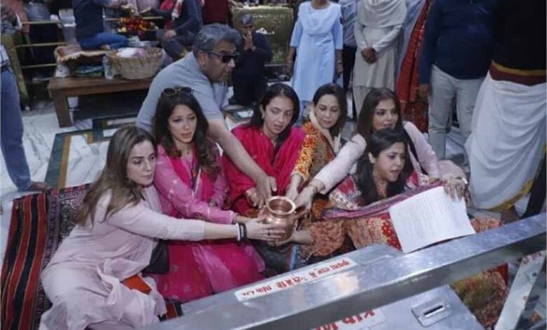 उज्जैन में महाकाल दर्शन को पहुंचीं एकता कपूर, कहा – यहां आकर मन को मिली गहरी शांति