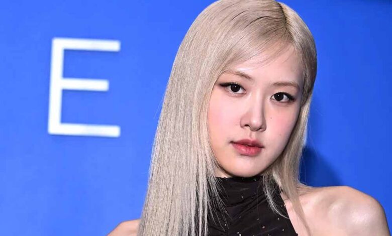 एक्स बॉयफ्रेंड से मिलने के लिए बूढ़ी दादी का भेष! BLACKPINK की Rosé का चौंकाने वाला राज