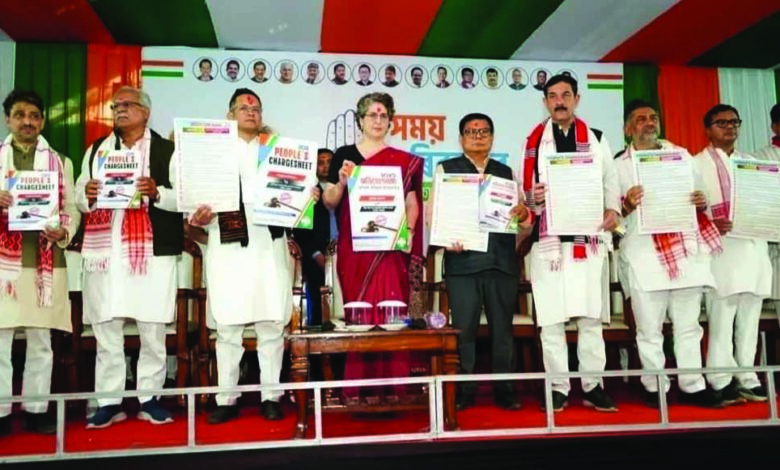 असम में BJP पर प्रियंका गांधी का बड़ा हमला, जारी की 20-पॉइंट चार्जशीट