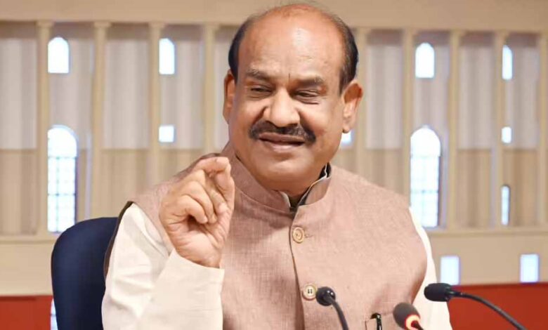 लोकसभा स्पीकर के खिलाफ अविश्वास प्रस्ताव पर राहुल गांधी ने क्यों नहीं किए साइन? कांग्रेस ने बताई वजह