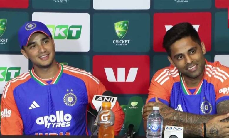 T20 वर्ल्ड कप से पहले टीम इंडिया को झटका! पाकिस्तान मैच से भी बाहर हो सकते हैं अभिषेक शर्मा, अस्पताल में भर्ती