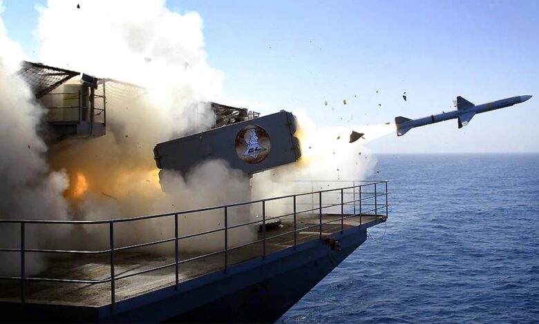 USS अब्राहम लिंकन से ईरान पर हमला, खामेनेई सुरक्षित या मारे गए?