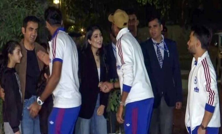 गंभीर के घर खिलाड़ियों और सपोर्ट स्टाफ की मुलाकात – Khabar Jagat