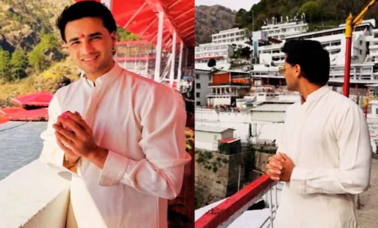 T20 वर्ल्ड कप जीतने के बाद मां के दरबार पहुंचे टीम इंडिया के क्रिकेटर, वैष्णो देवी में माथा टेका