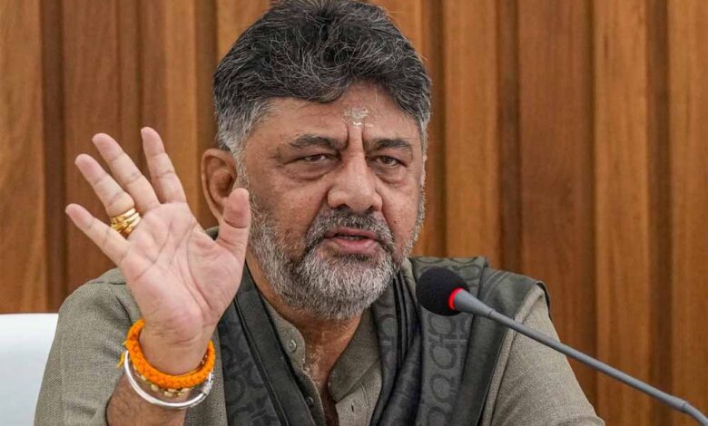 CM पद की अटकलों के बीच दिल्ली पहुंचे डी के शिवकुमार, साथ में मलिकार्जुन खरगे – Khabar Jagat