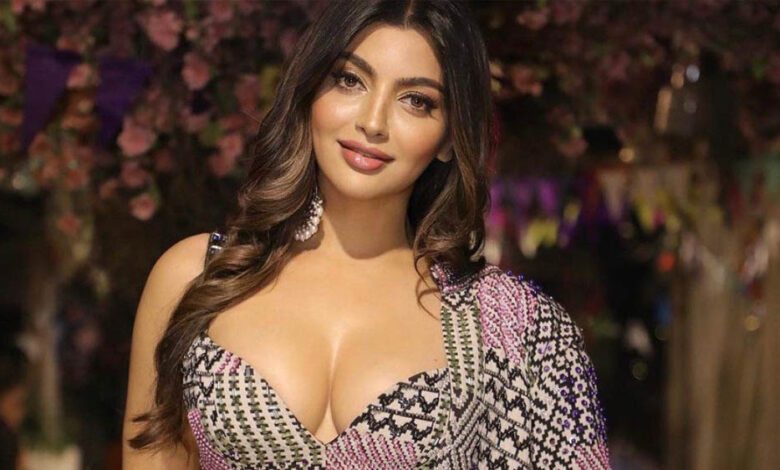 प्रोटेस्ट में शामिल होने के लिए मिल रहे पैसों के ऑफर’, एक्ट्रेस आकांक्षा पुरी का बड़ा दावा, बोलीं- इस गंदगी में नहीं पड़ना