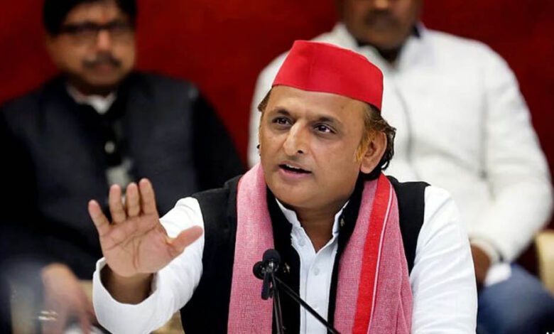 यूपी चुनाव से पहले अखिलेश का बड़ा दांव, सामान्य सीटों पर भी दलित उम्मीदवार उतार सकती है सपा